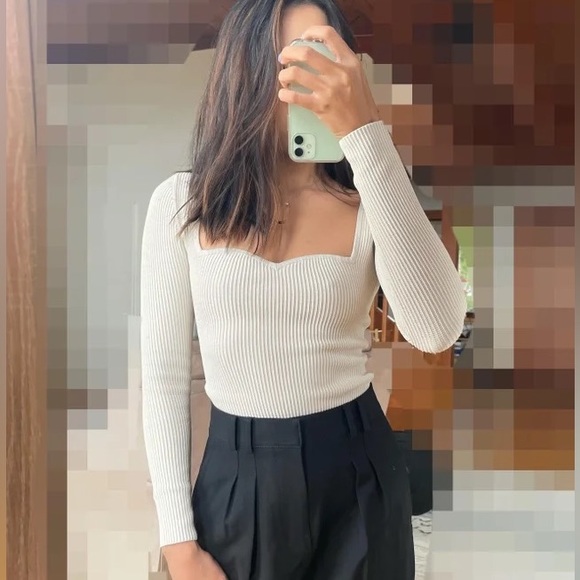 ❌sold Aritzia Babaton Sculpt Knit Longsleeve Size XS Epicurean brown - Picture 1 of 7